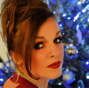 Meet your Posher, Shelly